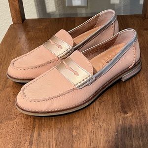 Sperry Women's Seaport Penny Loafer, Blush, Women’s 7.5. Worn less than 10 times
